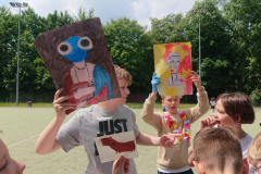 projekt-e-a_hawaje_wyspa-smieci-_-7C-_-2025-2