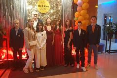 Bal15